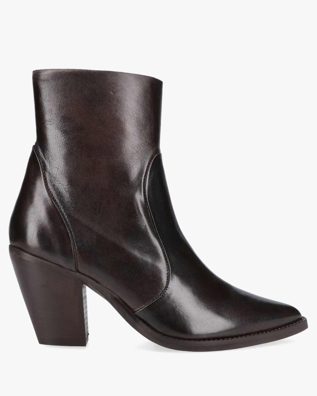 GW196 Heeled Ankle Boots
