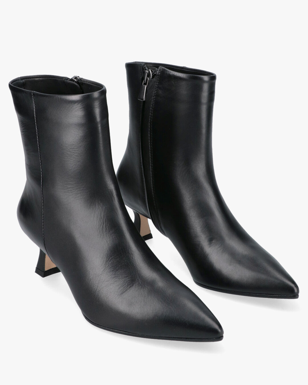 SC009 Heeled ankle boots