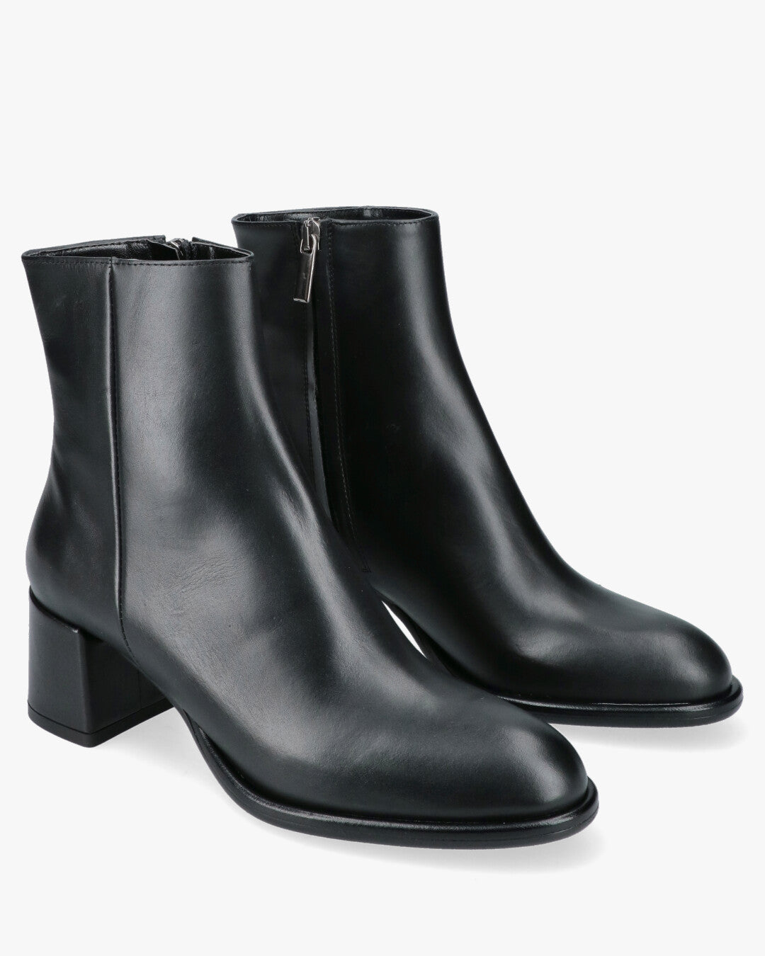 R3216 Stivaletti con tacco