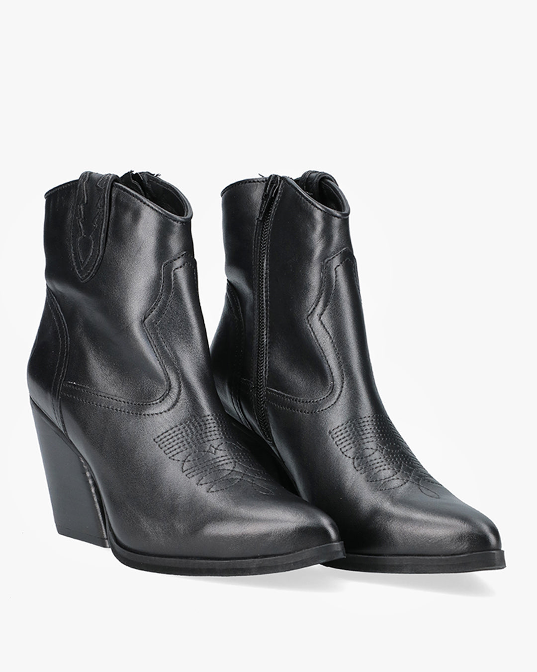 C905 Stivaletti con tacco