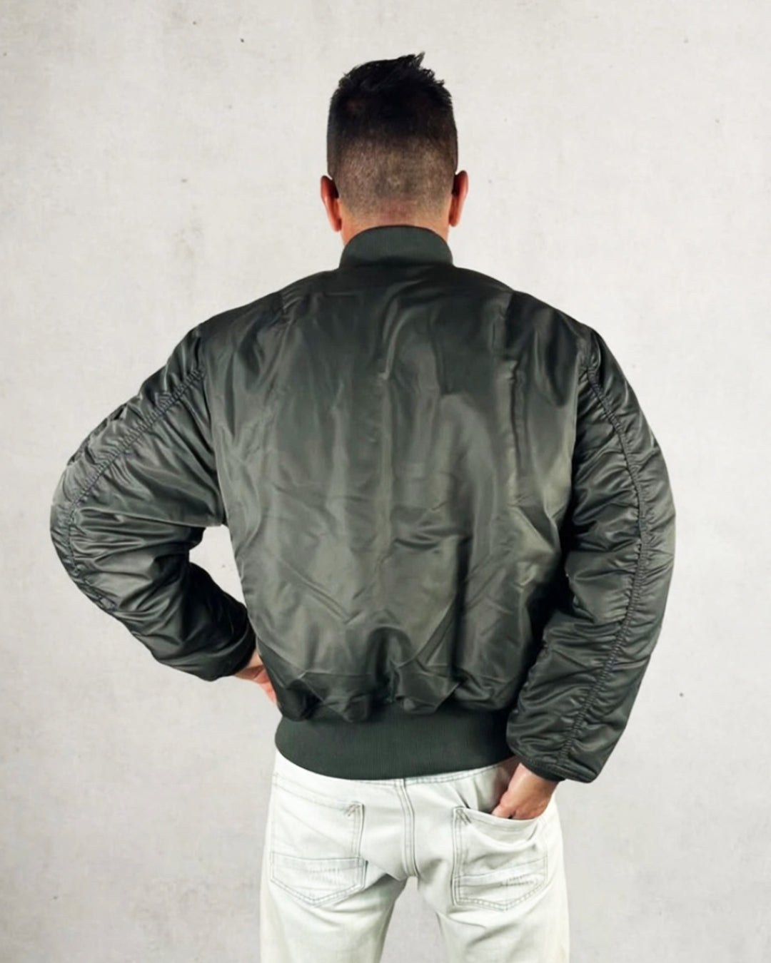 MA-1 HERITAGE BOMBER Bomber