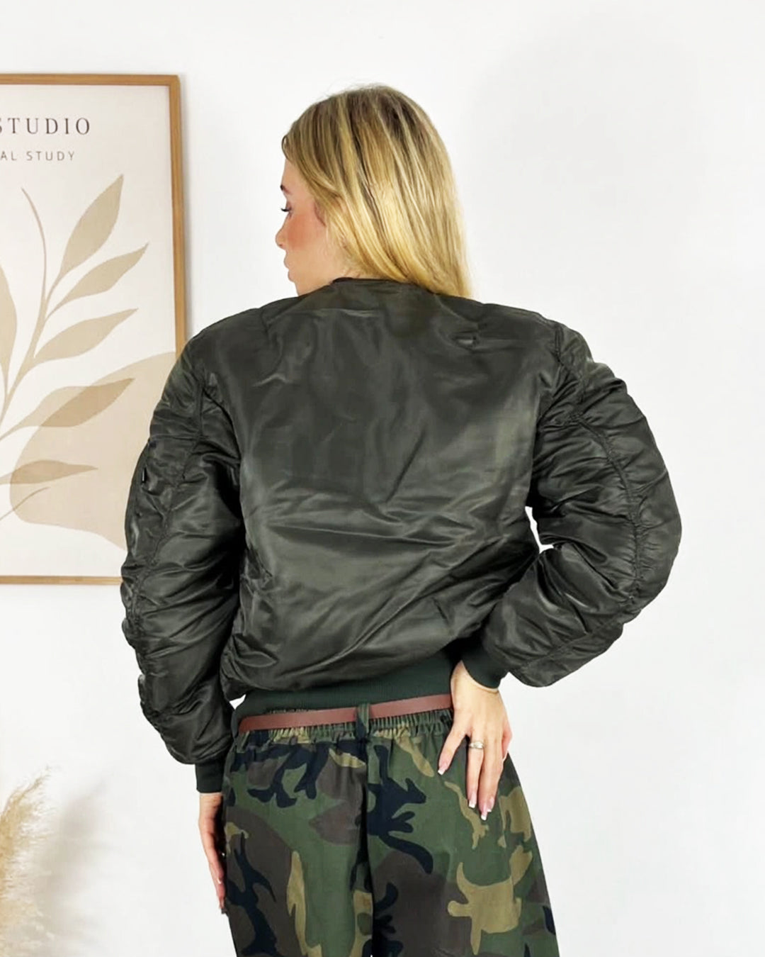 MA-1 HERITAGE BOMBER Bomber