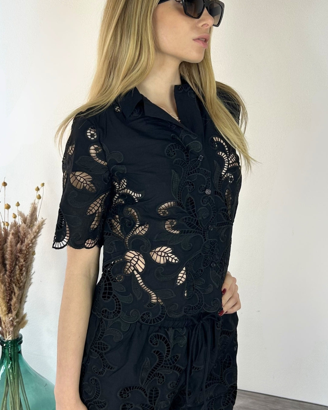 SCALLOP HEM SHIRT