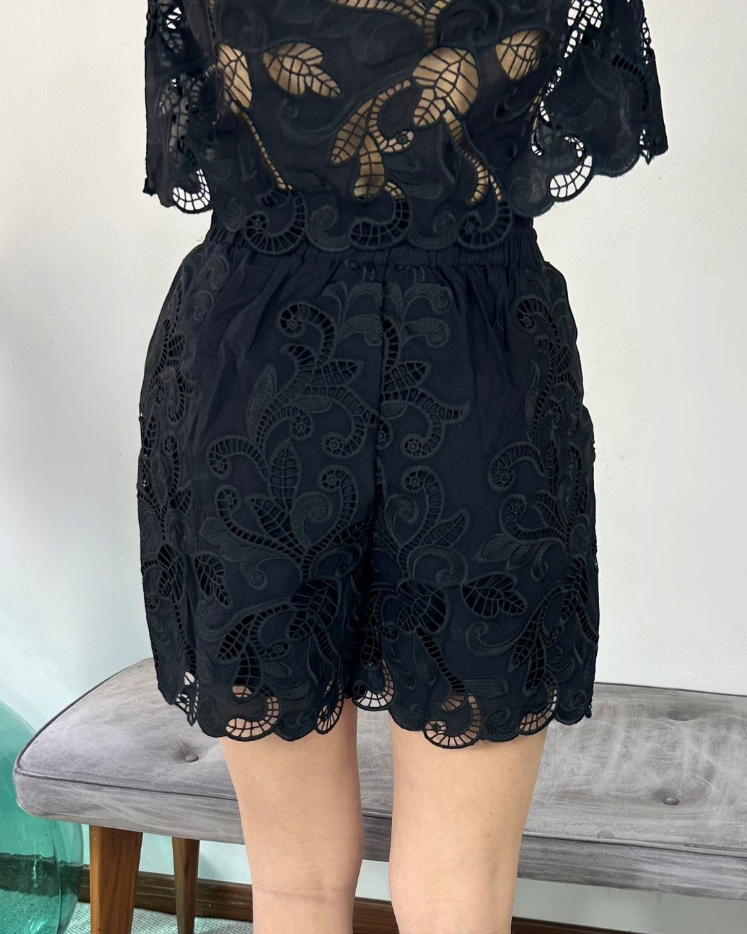 SCALLOP HEM SHORTS Shorts