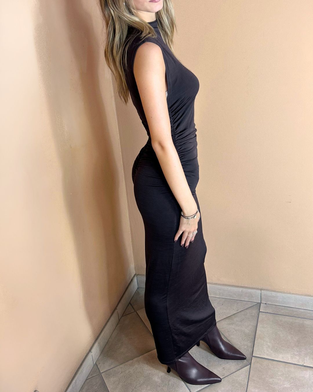 ABITO LUNGO ARRICCIATO