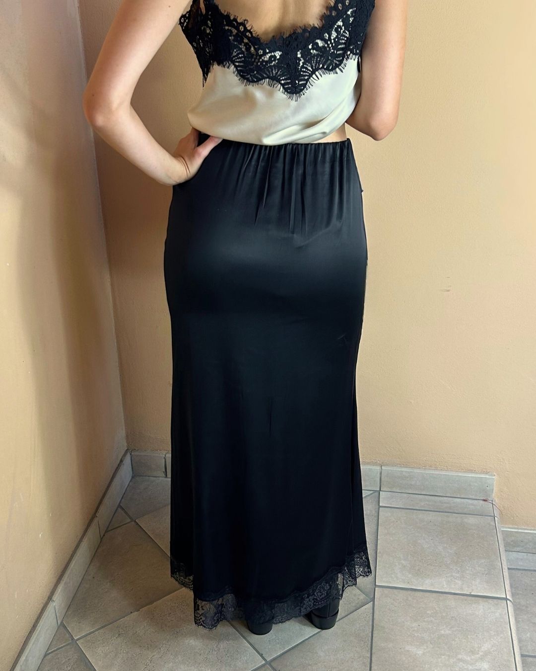 SOFT SKIRT