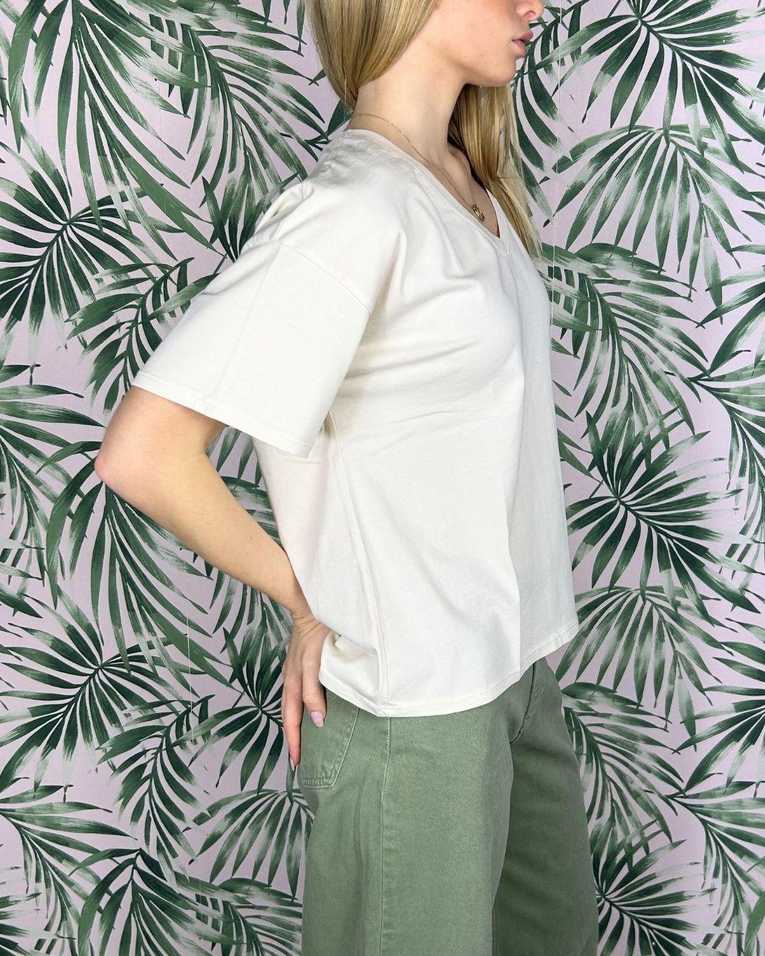 MAGLIA SCOLLO V SCATOLA T-Shirts Maniche Corte