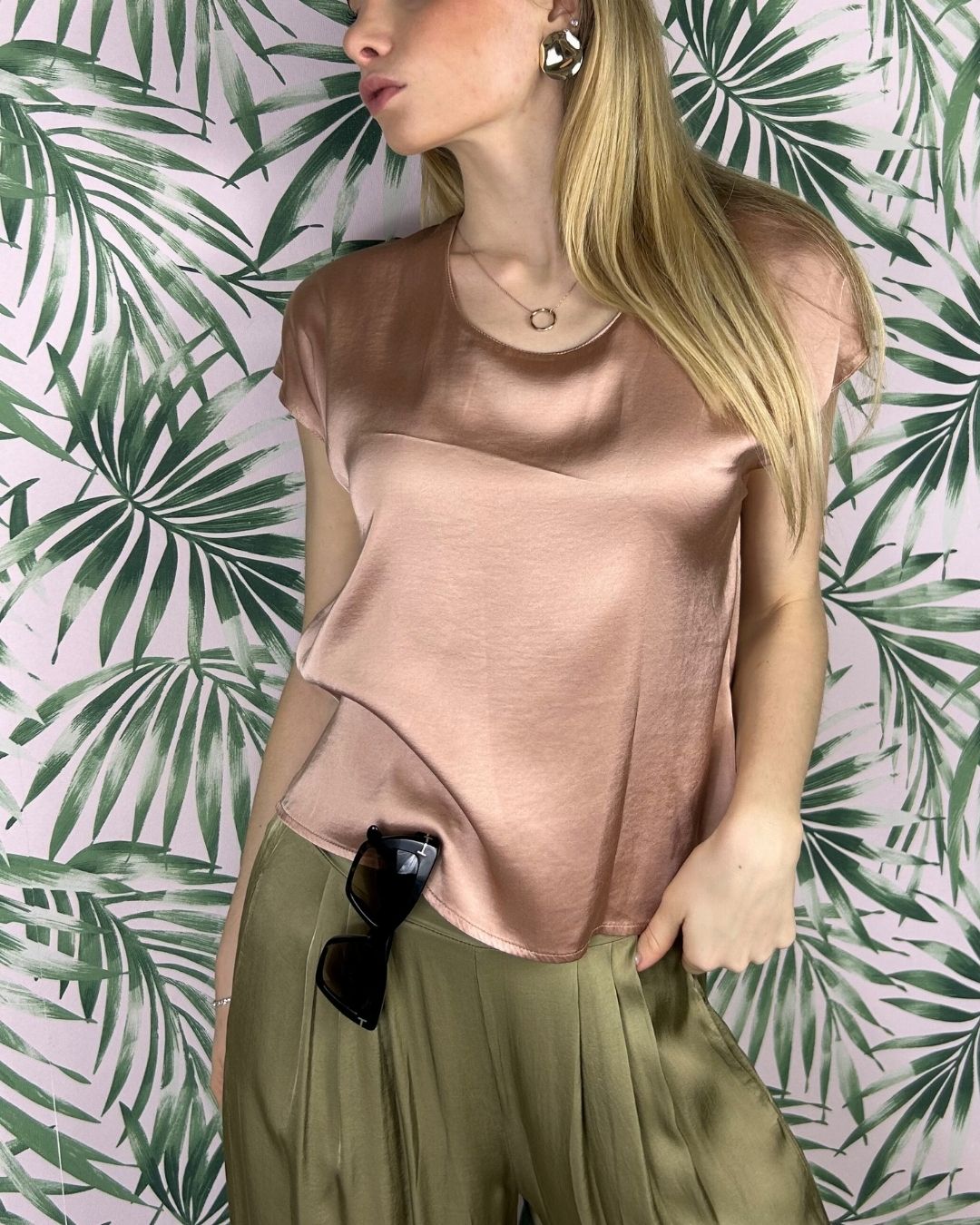 U-NECK T-SHIRT T-Shirts