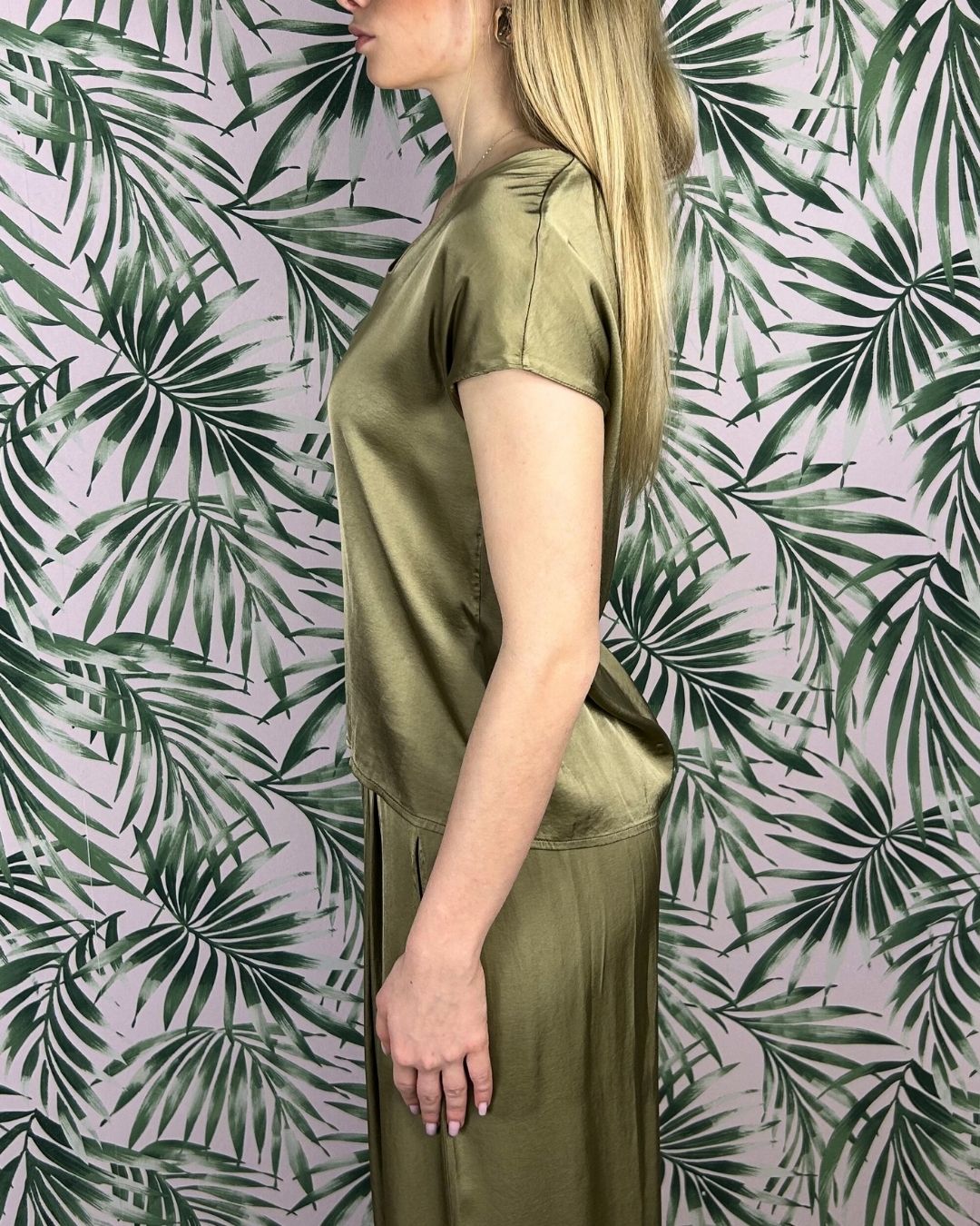 U-NECK T-SHIRT T-Shirts