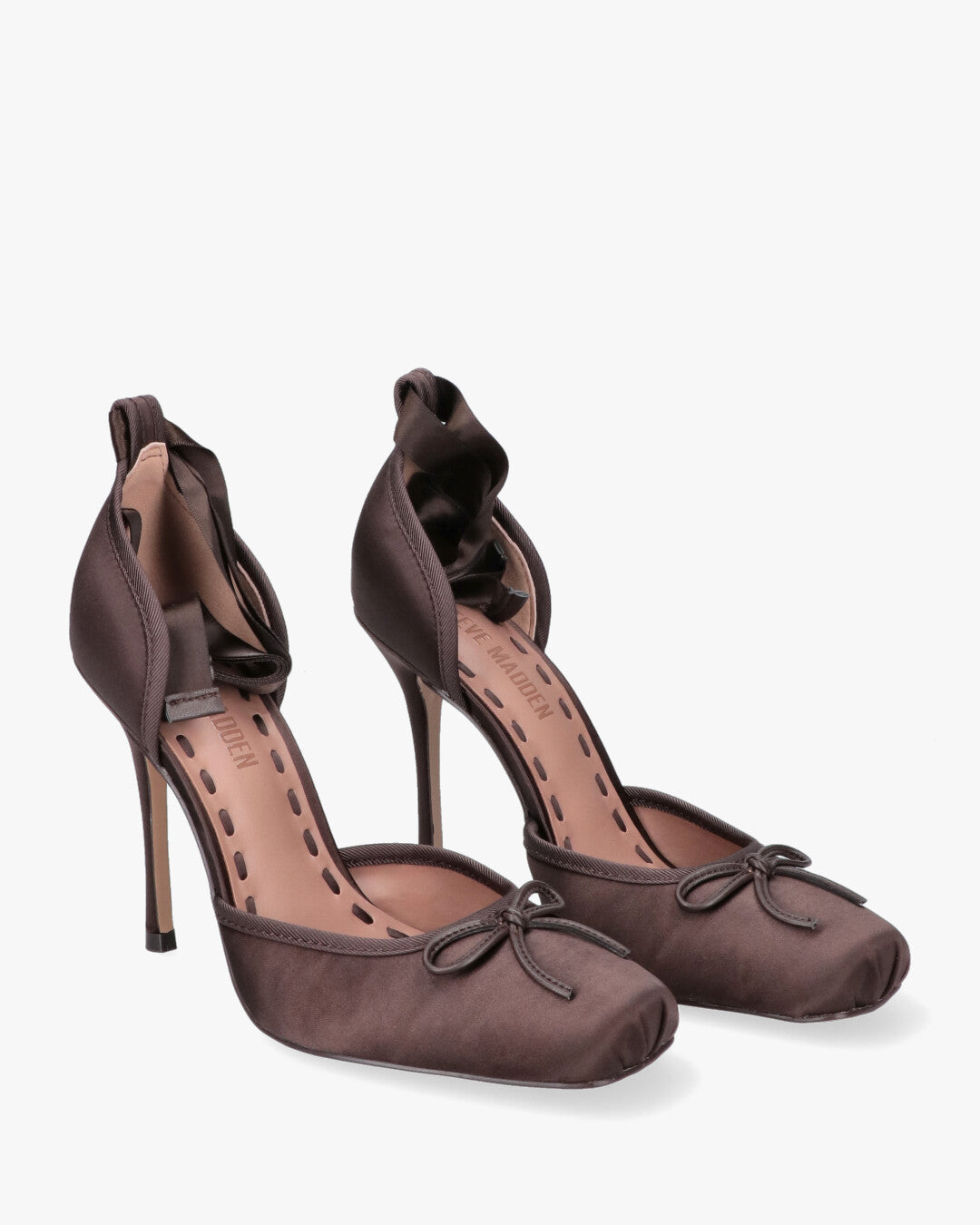LARINA SATIN Decollette Mary Jane